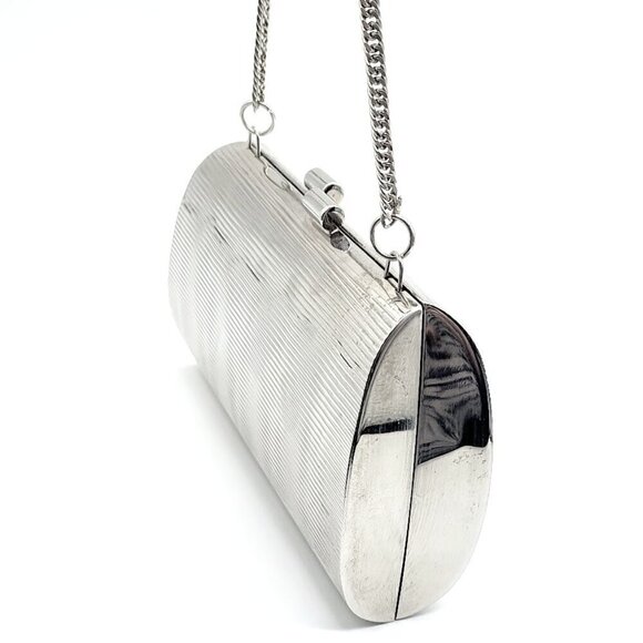 Vintage Silver Finish Ribbed Metal Hardside Clutch Bag - Picture 2 of 8
